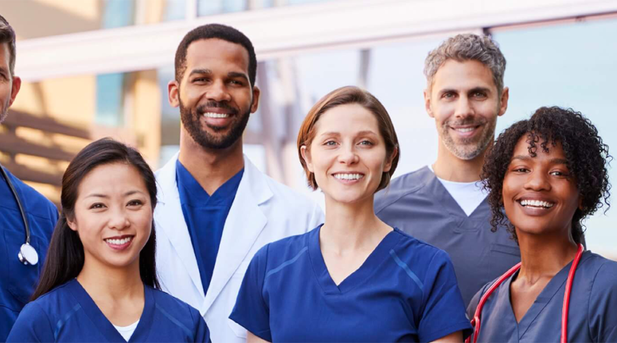 What is a Travel Nurse?
